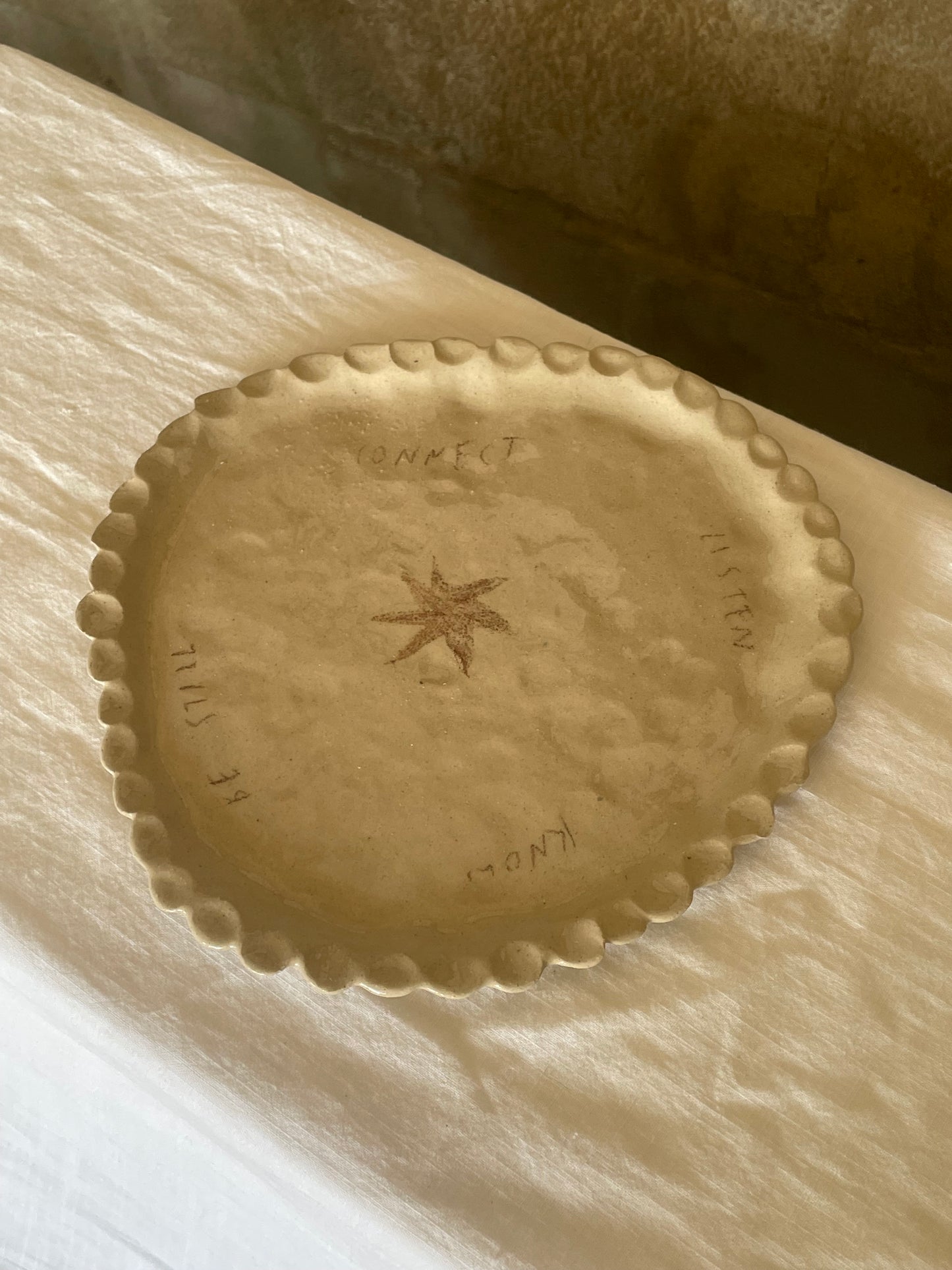 Connect, listen, know, be still frill plate
