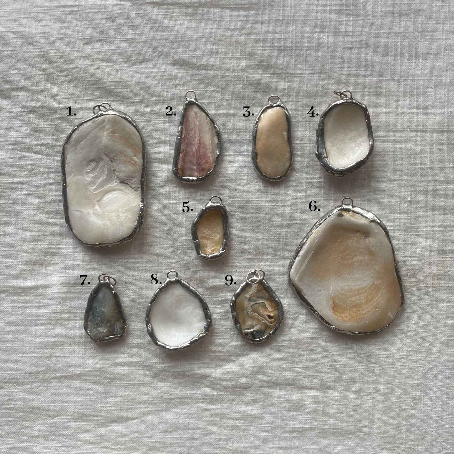 Shell and silver pendant pearly oyster