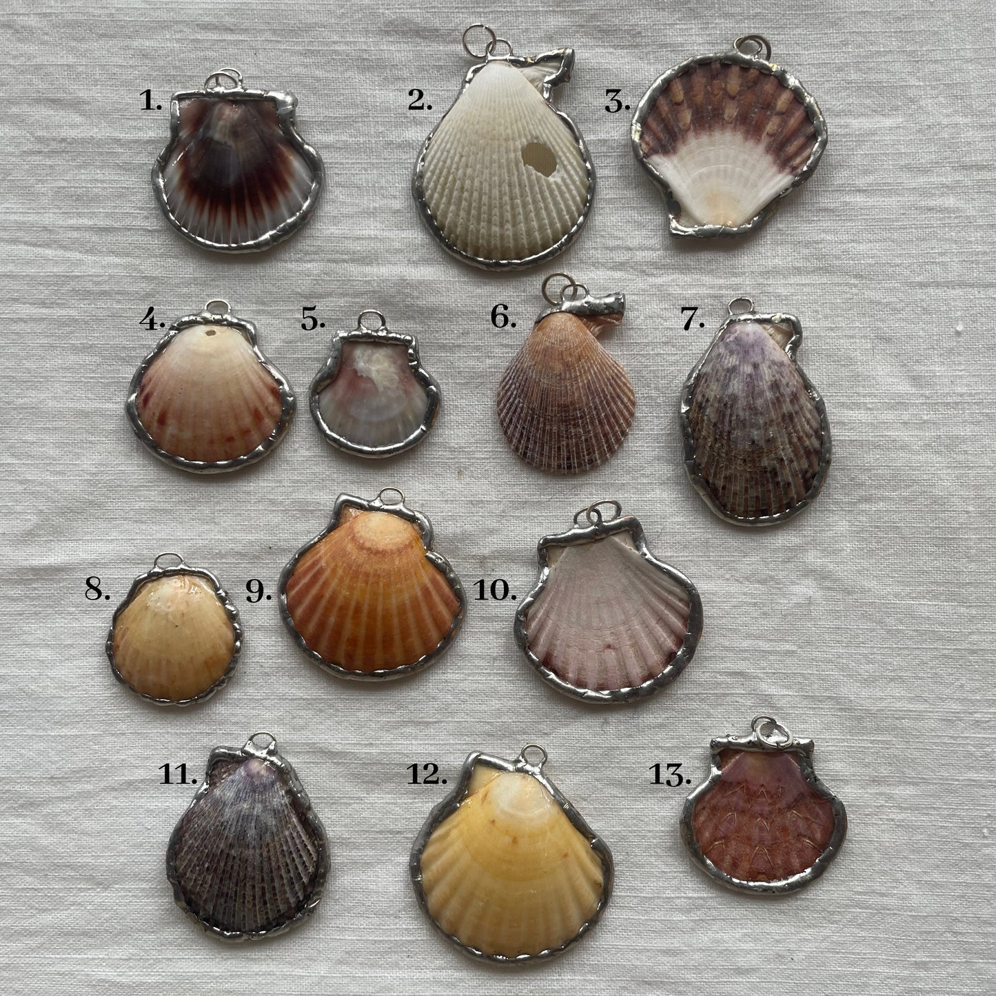 Shell and silver pendant scallop